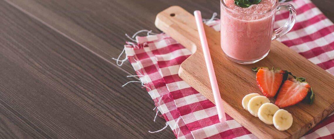 Fresh Strawberries & Bananas Smoothie